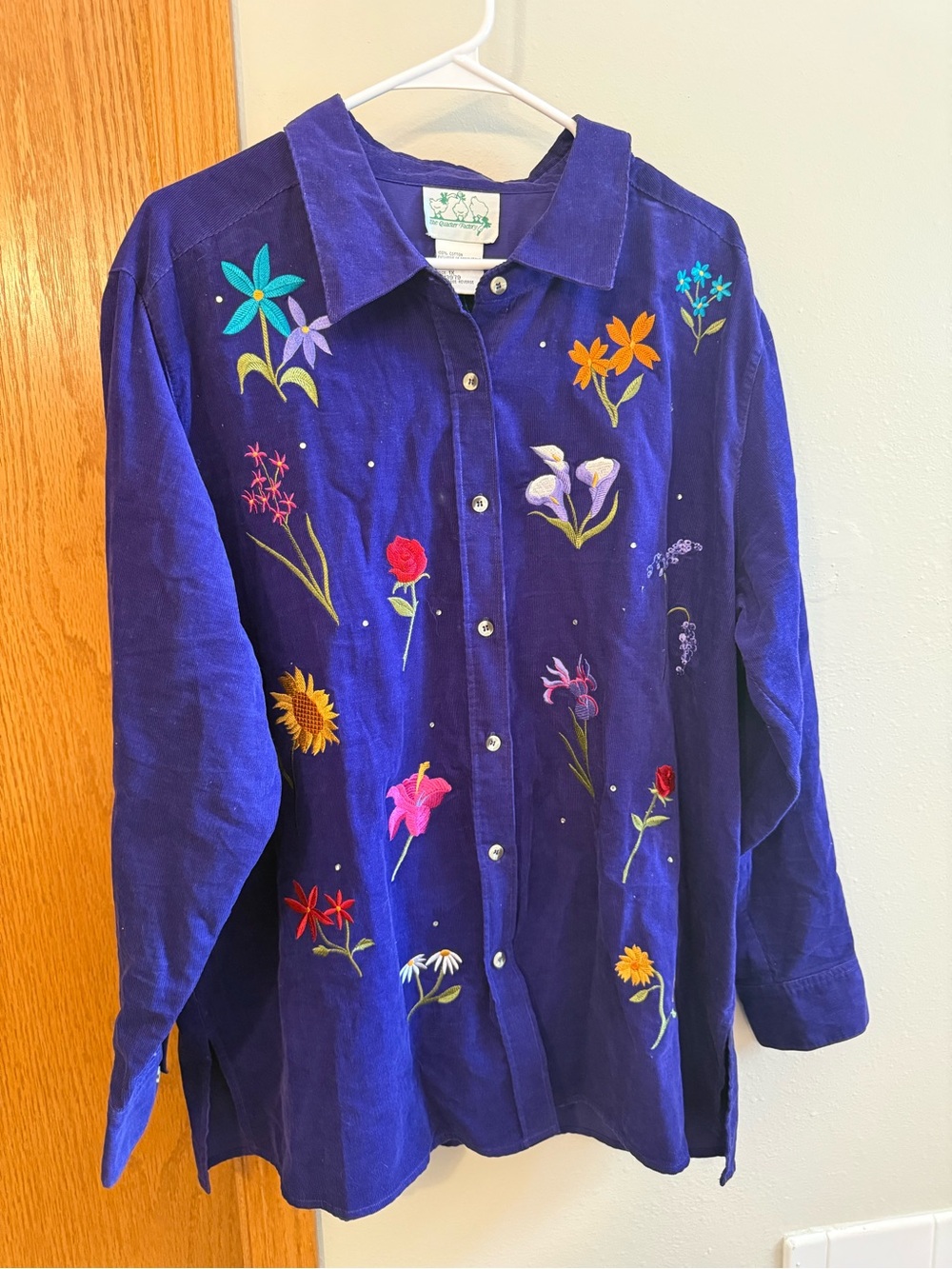 VTG Quacker Factory purple Embroidered Floral Button Up Thin Corduroy Shirt